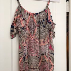Patterned cold shoulder top
